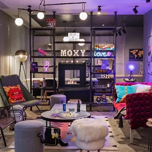*** Hotel Moxy Old Town Rumanía